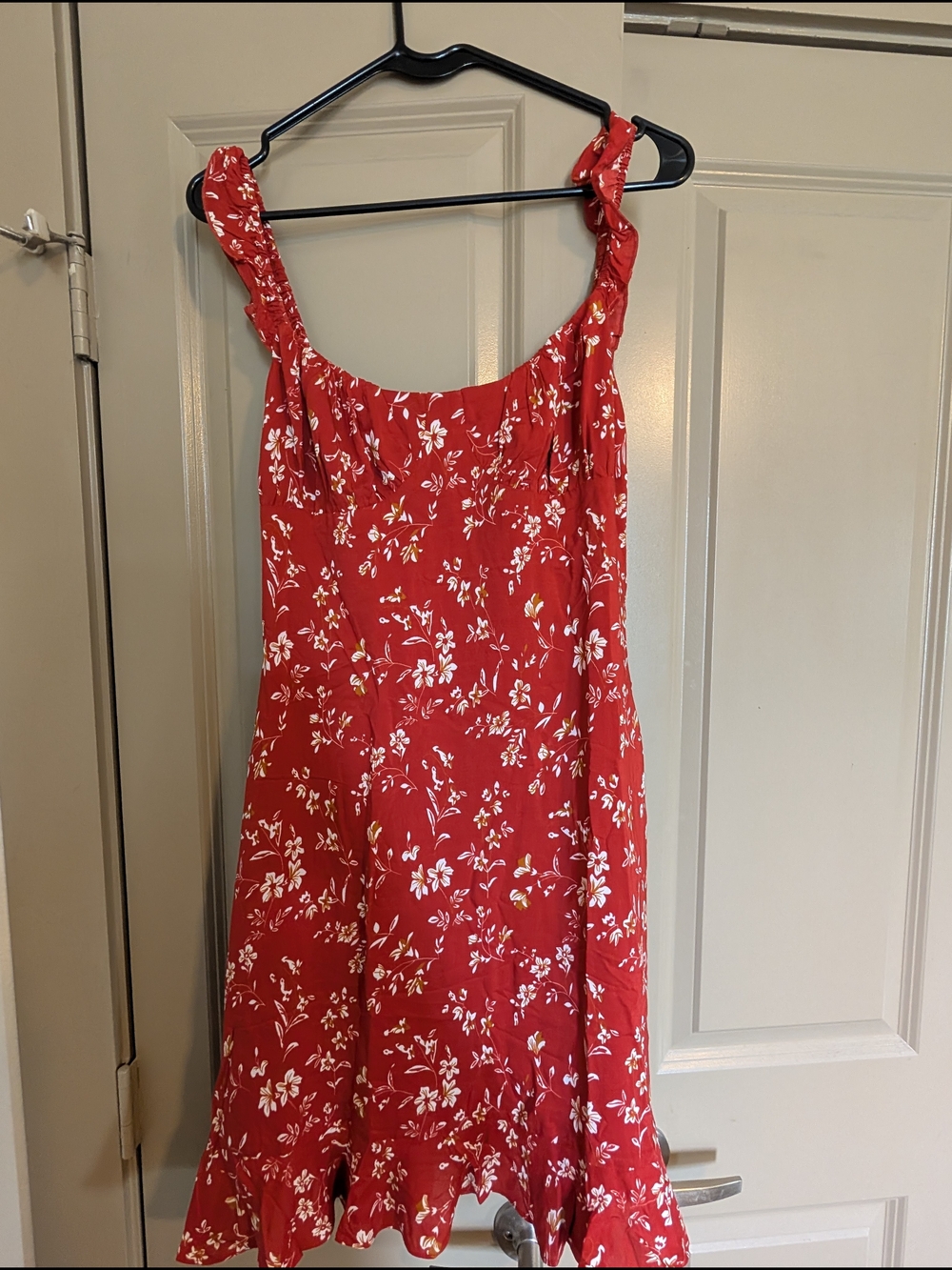 Berlook Red Floral Print Beach Dress - Picture 3 of 7
